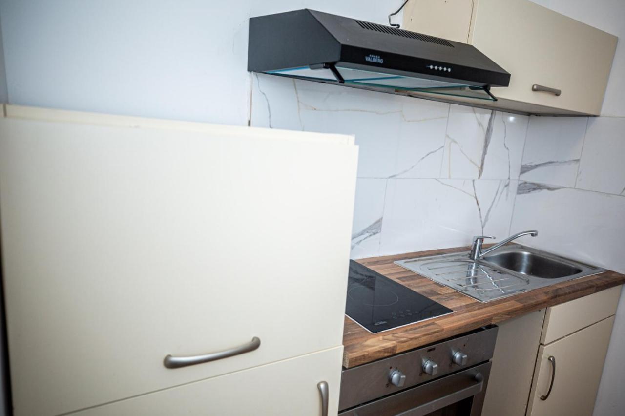 Agreable Chambre Sur Liege Avc Parking Et Wifi Gratuit エクステリア 写真